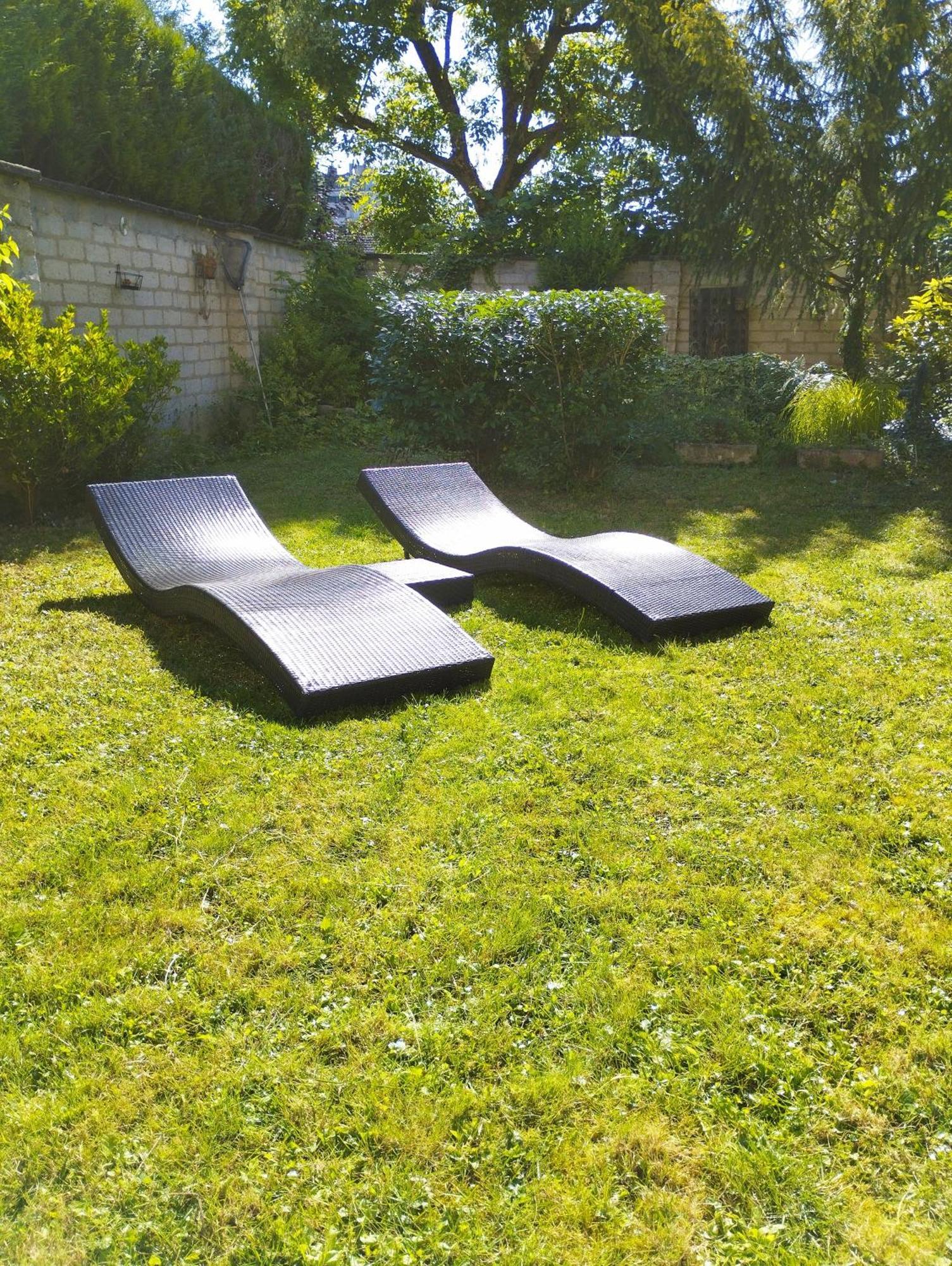 Maison Meuliere Avec Jardin